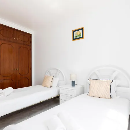 Solar Do Vau 2 Bed With Pool, Short Walk To Beach! Portimao