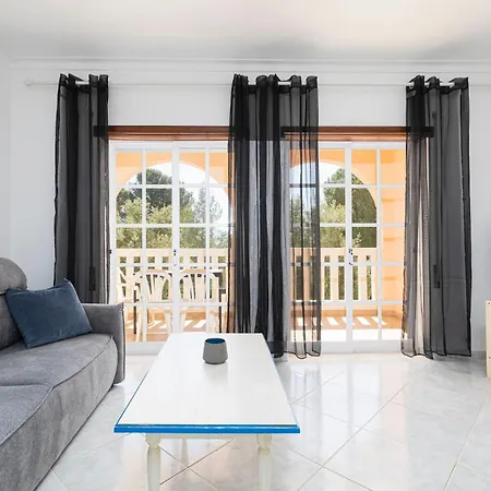 Appartamento Solar Do Vau 2 Bed With Pool, Short Walk To Beach!